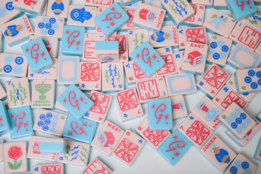 Menschie™ Mahjong Set